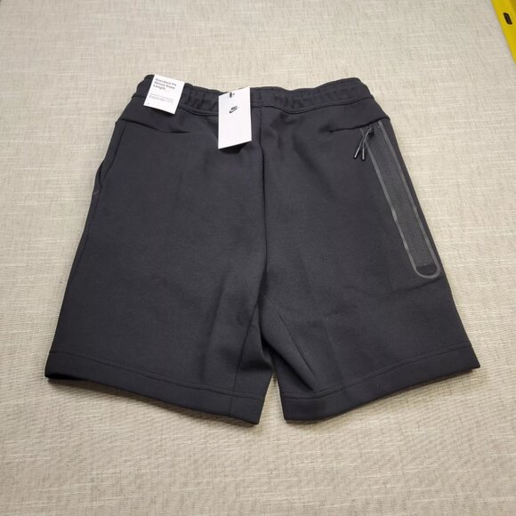 NIKE Tech Fleece Shorts Small Mens Black NSW Above The Knee . Condition … - Picture 2 of 13